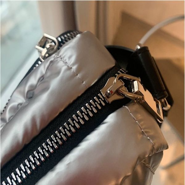 Axelväskor Crossbody dunväska SILVER silver