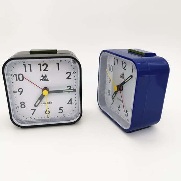 Mordely Small Travel Alarm Clock Analog Quartz Bedside Alarm Clock - Black