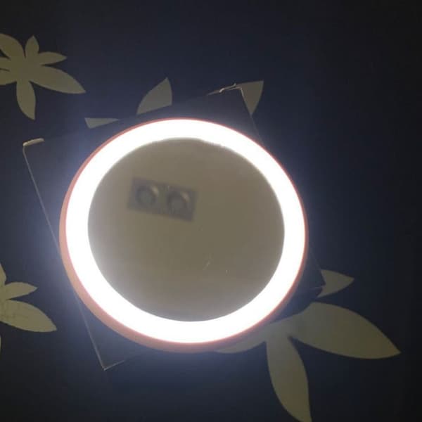 Mordely Beauty Makeup Mirror HD Makeup Mirror Led Light