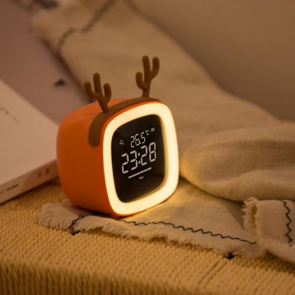 Digital Alarm Clock, Portable Cartoon Antler Shaped Alarm Clock, Rechargeable Digital Display Screen, Night Light Alarm Clock-pink