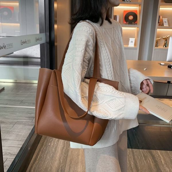 Axelväska Crossbody-väska BRUN brown