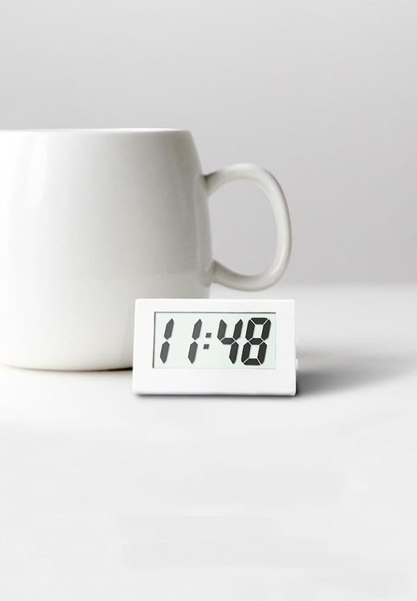 Mini Car Clock Car Dashboard Clock Auto Car Truck Dashboard Time Vehicle Electronic Digital Clock Self-adhesive Bracket Digital Clock White