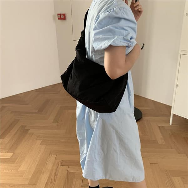 2023 Single-shoulder Pleated Drawstring Canvas Bagwomen Drawstring Shoulder Handbag (black )
