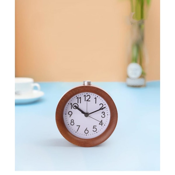 2023 Circular Wooden Analog Alarm Clock, Battery Powered, Non Tick Clock With Snooze Button And Backlight - Brown