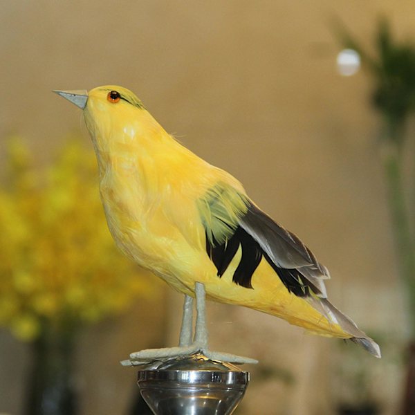Bird Figurine Big Claws Real Feather Attachment Foam Stuffed Artificial Fake Oriole Sculpture Home Desktop Decoration For Living Room