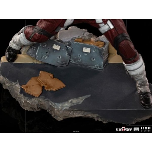 Statue - Iron Studios - Red Guardian - Skala 1/10 - Polystone - Indendørs - Miks bordeaux, grå