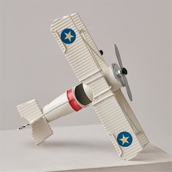 Flymodel Ornament Metal Figur Fly Fly Legetøj Træ Plane Model Kits til voksne Fly Topper Udendørs White