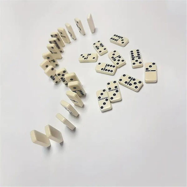 28 brikker Domino-sett Klassisk brettspill Dobbelt seks sett Familiespill Leker Med treboks Gaver