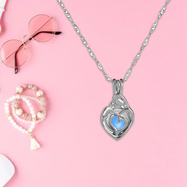 Lysende halskjede Hudvennlig rustsikker legering hjerteformet smykkekjededekor for kvinner Bluegreen