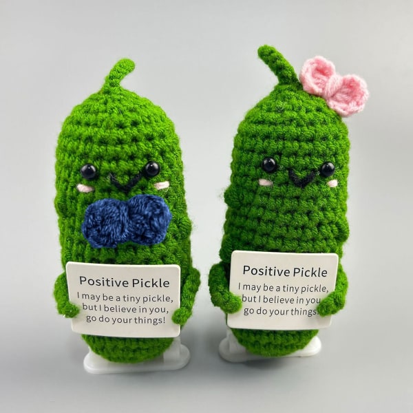 Tegneserie Pickle Ornament Strikket Heklet Myk Elastisk Ingen Deformasjon Inspirerende Ord Positiv Mini Morsom Emosjonell Støtte Pickle Agurk Plysjdukke P A