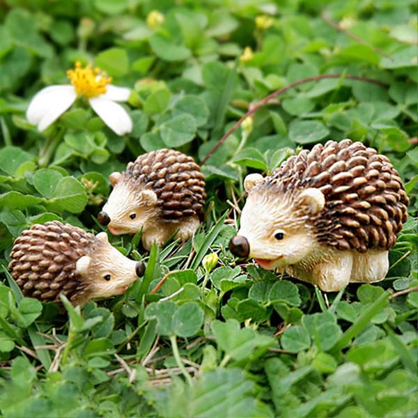 Mini pindsvin harpiksfigur – Miniature dyr – til DIY fehave og moslandskab B