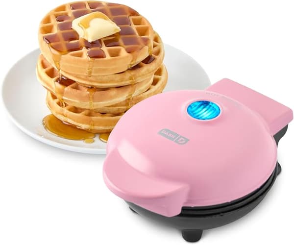 Mini Waffle Maker, Compact Non-Stick Breakfast Sandwich Maker for Waffles, Pancakes, Hash Browns and Quick Snacks, 220V pink