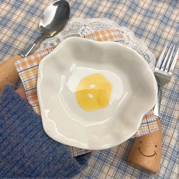 Hvit keramisk krydderfat for dippsaus, liten posjert eggfat