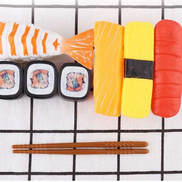 Sushi-juna pyörivä sushi-lelurata kuljetinhihna pyörivä pöytä lasten ruokajunasarja itse sushin set
