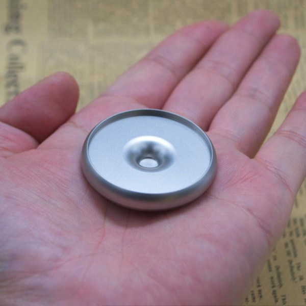 Spinning Top Roterende Magnetisk Dekorasjon Skrivebordsdråper Spiner Leker Gaver Ingen base