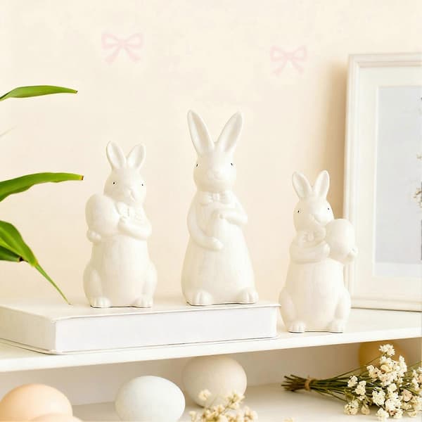 Keramisk påskeharestatue - Sløyfehare som holder eggdekor White B