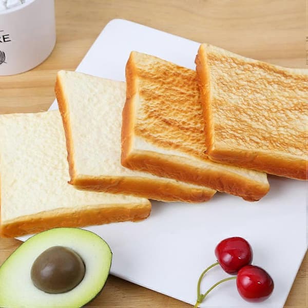 Simuleret brød kunstig brødmodel til dekoration 2 stk. assorterede farver