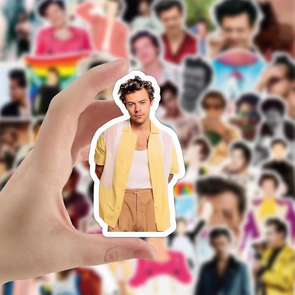 50 kpl Pop-laulaja Harry Styles -tarroja Merch-lahjoja Esteettiset vedenkestävät vinyylitarrat vesipullolle, lehtiöille, kannettavalle tietokoneelle