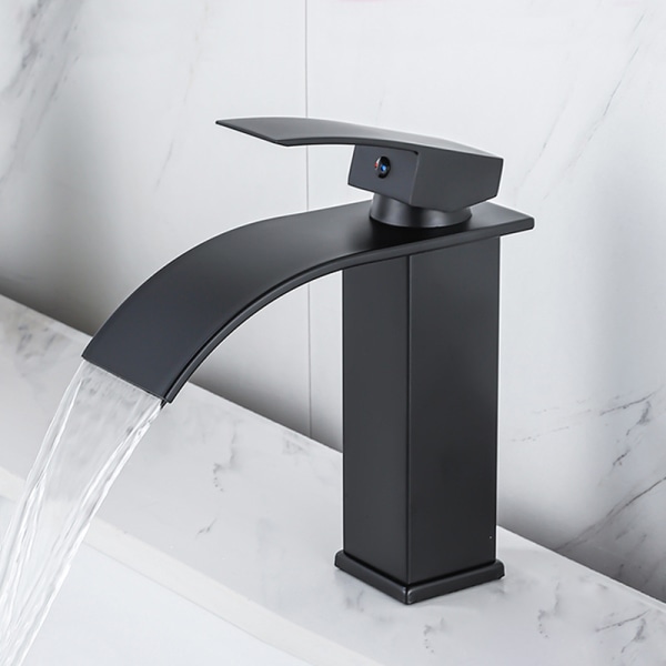 Modern svart vattenfallsfatkran Enkelgrepps badrumsblandare för bänkskiva fyrkantiga mässingskranar hög kvalitet