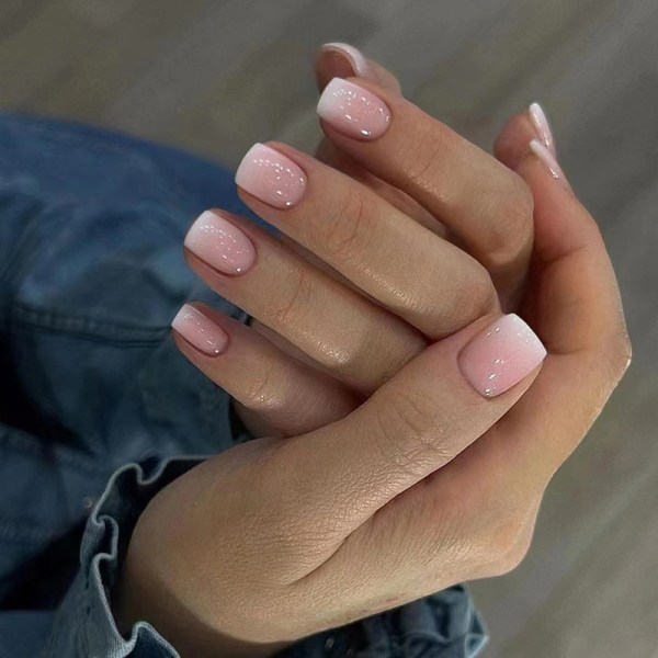 24st Press On Nails - Nakenrosa Korta falska naglar - Fyrkantiga lösnaglar med lim - Mode falska naglar för kvinnor tjejer Sunmostar