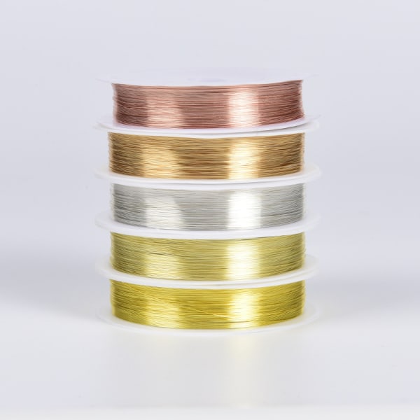 5 rullar kopparsmyckestråd, 0,2 mm pärlor, resistent blank kopparsats blandad färg för smycketillverkning.