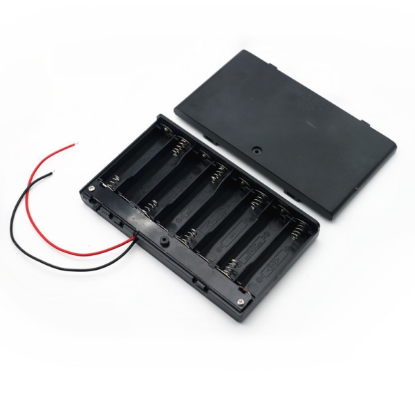 Åtta AA-batterilåda 12V batterihållare svart helt förseglad med strömbrytare med sladd rymmer 8 AA-batterier med röda och svarta ledningar (12V) Sunmostar