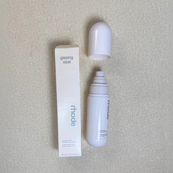 Rhode Glazing-Mist Setting Spray 80ml - Fuktighetsgivende Essens, Hydrerende og Langvarig