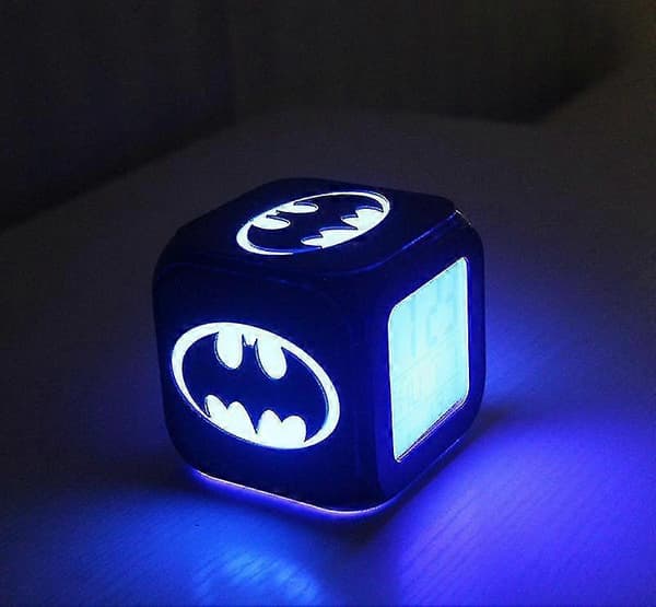 Batman Led Natlys, Superhelt 3d Stereo Lille Vækkeur Elektronisk Ur Sengeur Usb