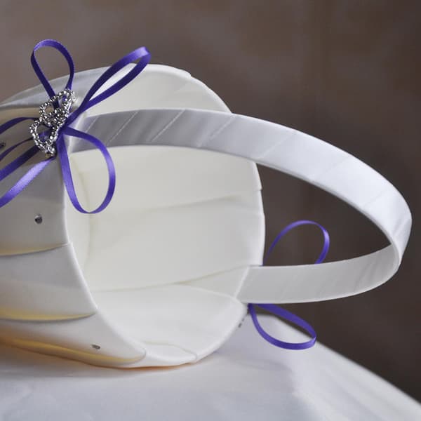 2 st bröllopsset vit satin och kungsblå blomsterflickakorg och ringkuddeset för bröllop blå White