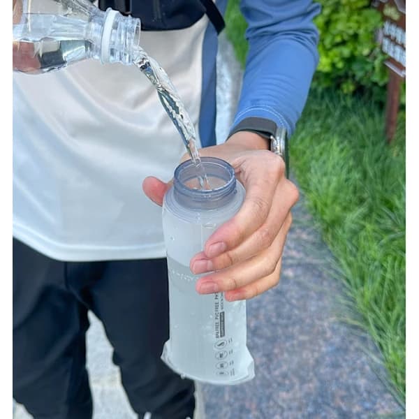 PEHMEÄ PULLO PILLILLÄ 250 ML, pehmeä vesipullo jatketulla letkulla 250 ML