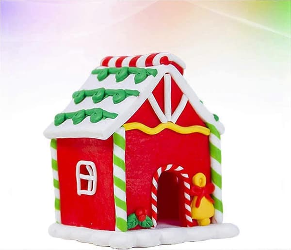 Pepperkakehus til jul, godterihus, julepynt, borddekorasjon, rød