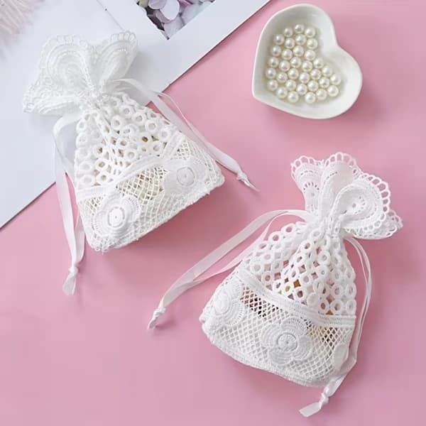 5-pack broderade spetspåsar med blommönster, presentpåsar för smyckeshantverk och festivaler