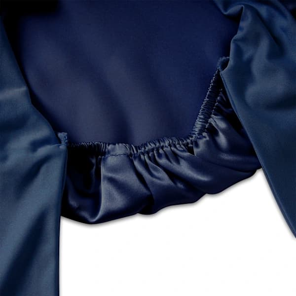 Sovehette, laget av 100% silke. black