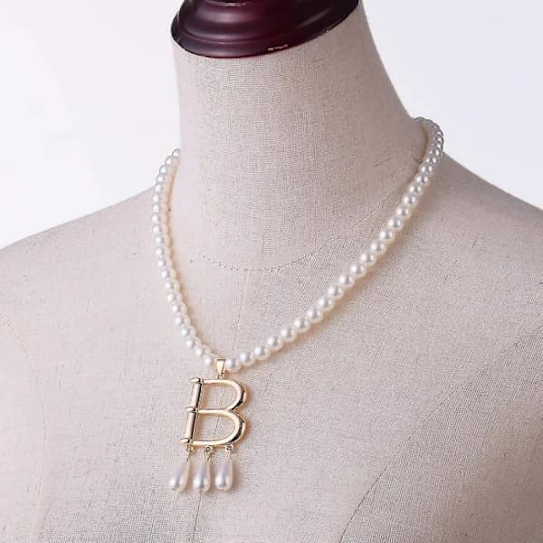 Faux perlekjede i Anne Boleyn-stil