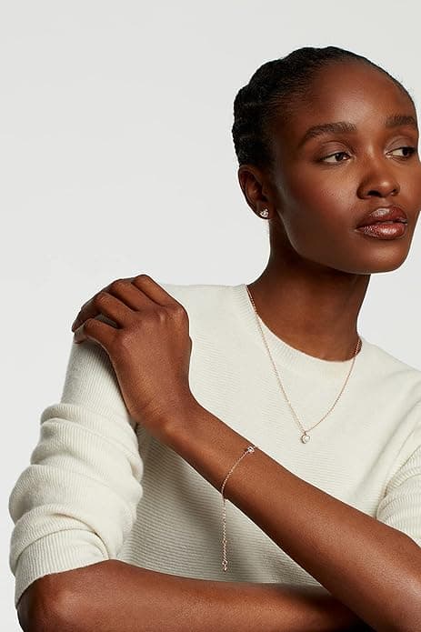 Halsband med hjärtformat kristallhänge (dammodell)