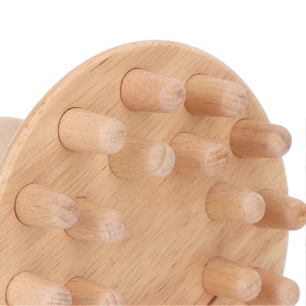 Svampformad trämassagerare, lindrar muskelsmärta och ger akupunkturpunktsterapi.