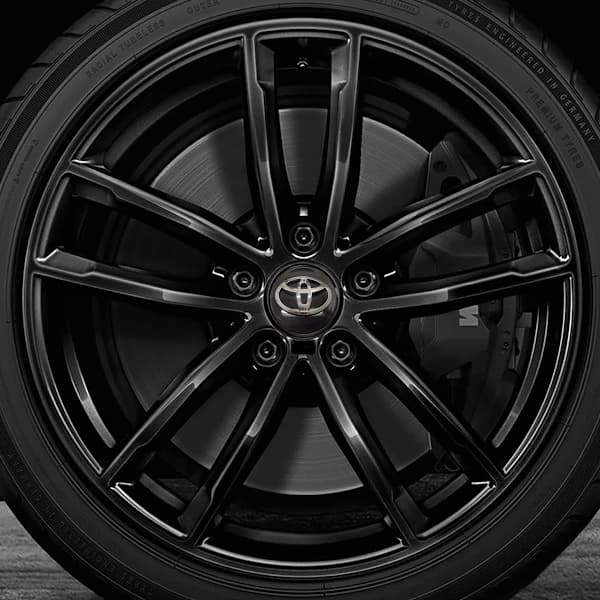 4 stk. til Toyota hjulkapsler - sort og sølv logo (62mm)