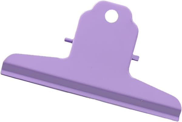 Stor oksehode- binders, solid metallklemme med hengehull, egnet for kontor, studier og dokumentorganisering. Lilla.