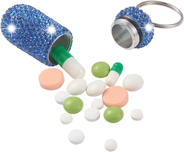 Rhinestone Nøglering i Let Blå med Aluminium
