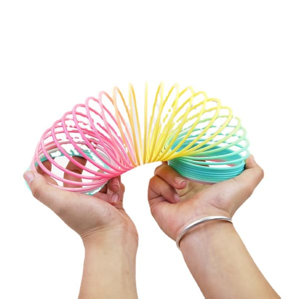 2 stk. 8,6*9 cm Magic Spring Regnbue Legetøj - Stablet Cirkel Regnbue C