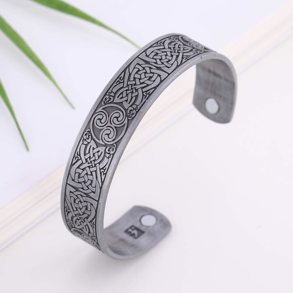 Keltisk Knuten Viking Magnetisk Manschettarmband Irländsk Treenighet Trinskele