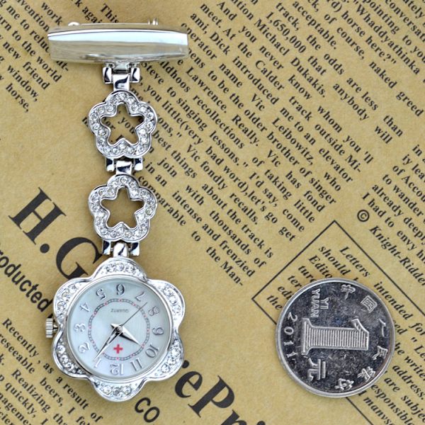 Petal Rhinestone 5371 Medicinsk Sygeplejerske Ur Vægur Importeret Bevægelse