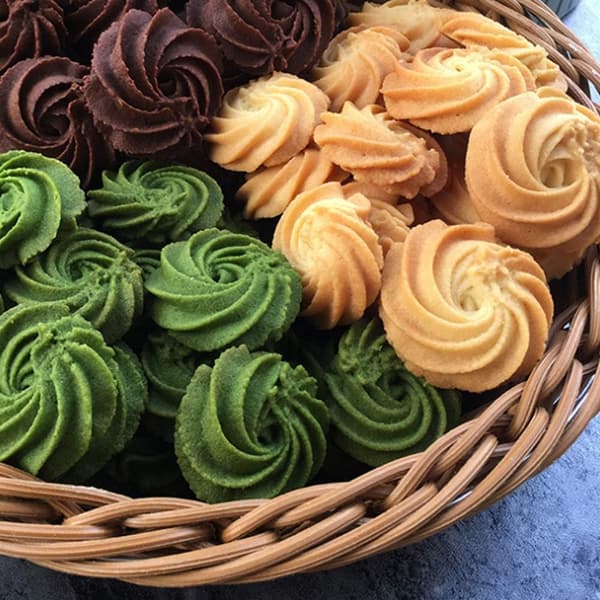 Sett med 5 store glasurtupper for å dekorere kaker og cupcakes