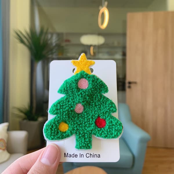 4-delad julset med broderad älg, tomte och julgran