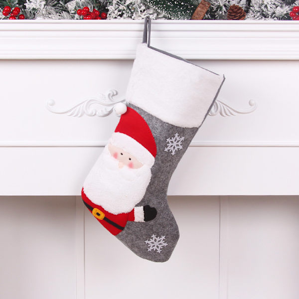 3 stycken julstrumpor presentpåsar tomte snögubbe älg pend
