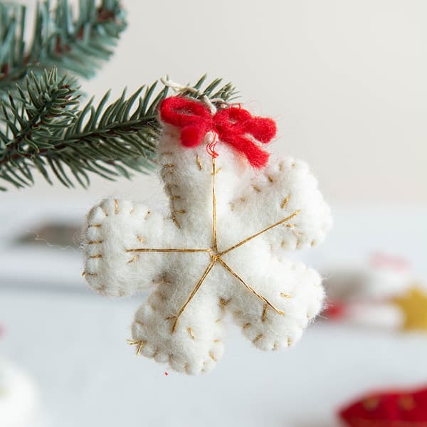 6 stycken juldekorationer i ullfilt, julgran