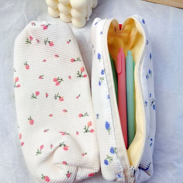 Enkel Pennfodral för Skolan, Små Blommor, Kontorsmaterial, Pennor, M