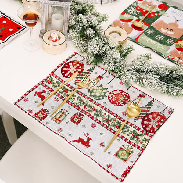 4 stycken juldekorationer i stickad tyg