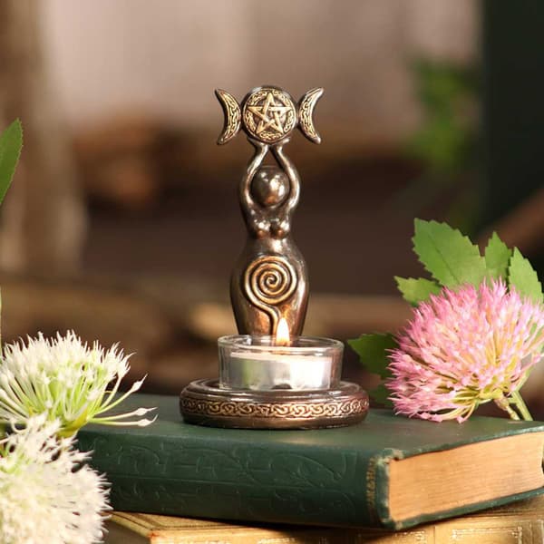 Gudinna Figur Staty Ljusstake Harts Skulptur Heminredning