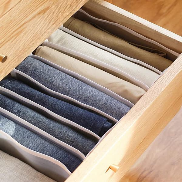Skuffboks med rom for jeans, skap, skuff
